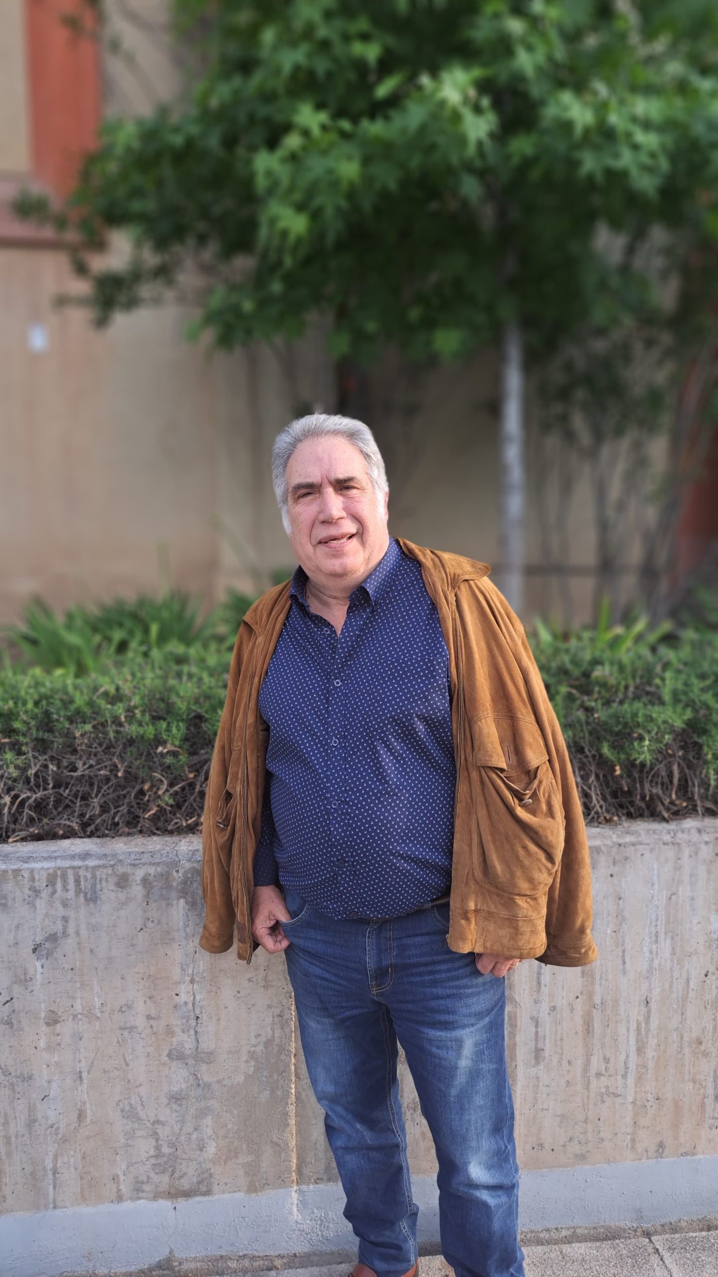 se encuentra cursando su décimo trimestre de Psicología Advance carrera que escogió para mantenerse activo y cumplir un sueño de juventud.